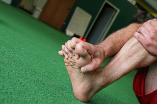 Finger splice toe spacer mobility